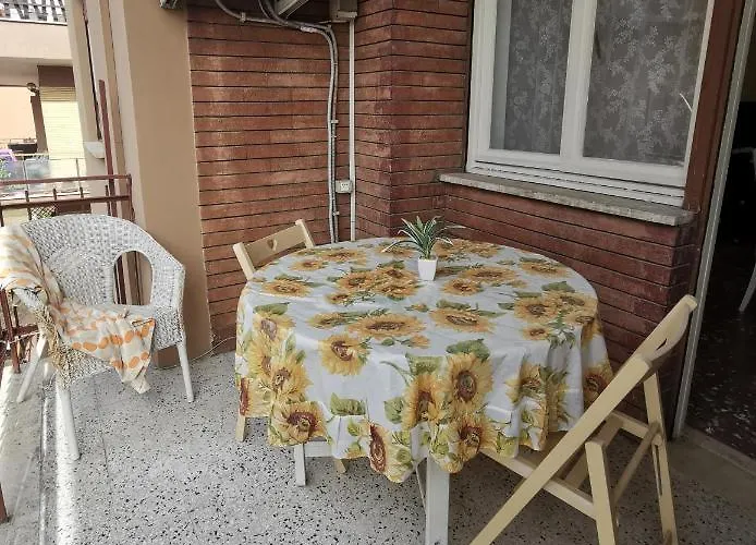 Di Sara Roma